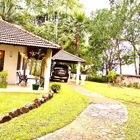 Captain'S Bungalow, Kandy Arawwawala Exterior foto