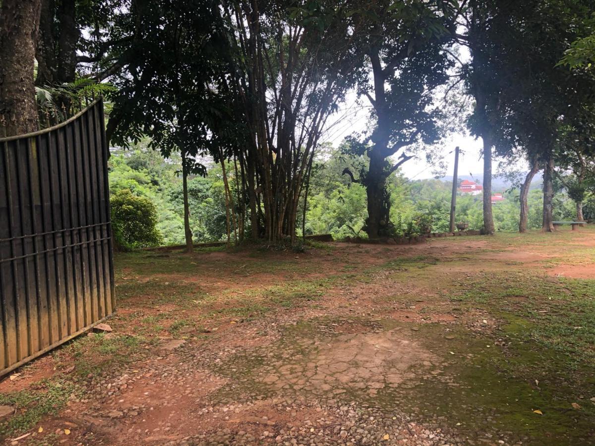 Captain'S Bungalow, Kandy Arawwawala Exterior foto